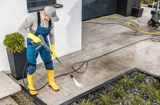 Why Choose Our Certified Pressure Washing Experts for Your Project Needs in South Highpoint, FL?